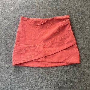 Free people skirt dusty red size 2 zipper on side